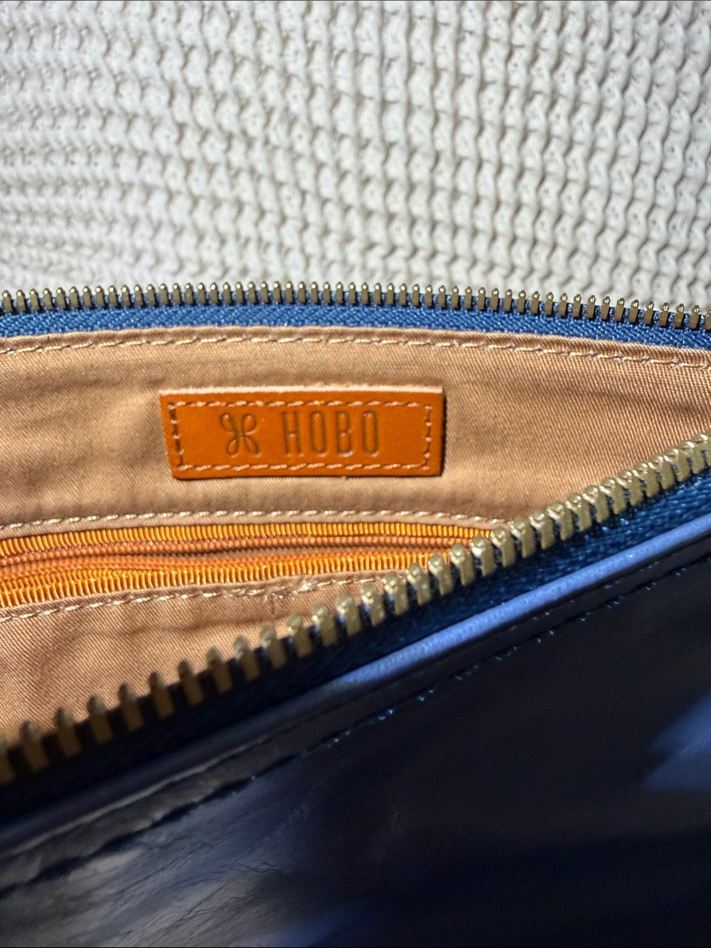 HOBO Deep Blue Leather Wristlet Clutch with Zip Pull - Picture 4 of 8